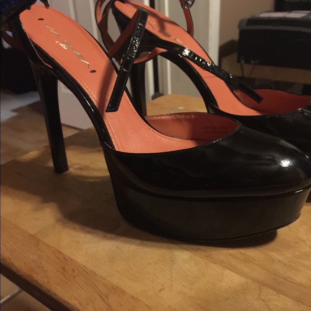 Women’s shoe
